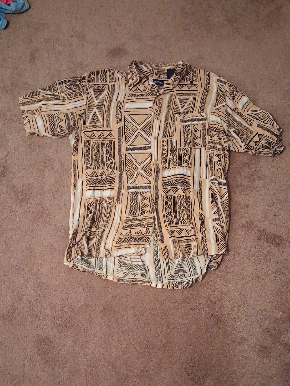 Puritan Short-Sleeve Casual Button-Down Shirt in Tan and Black Geometric Print